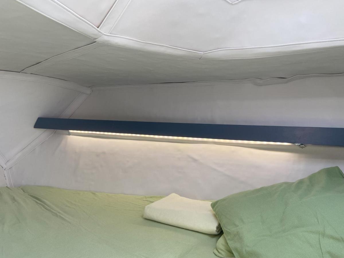 Location Un Petit Voilier Bateau-hôtel
